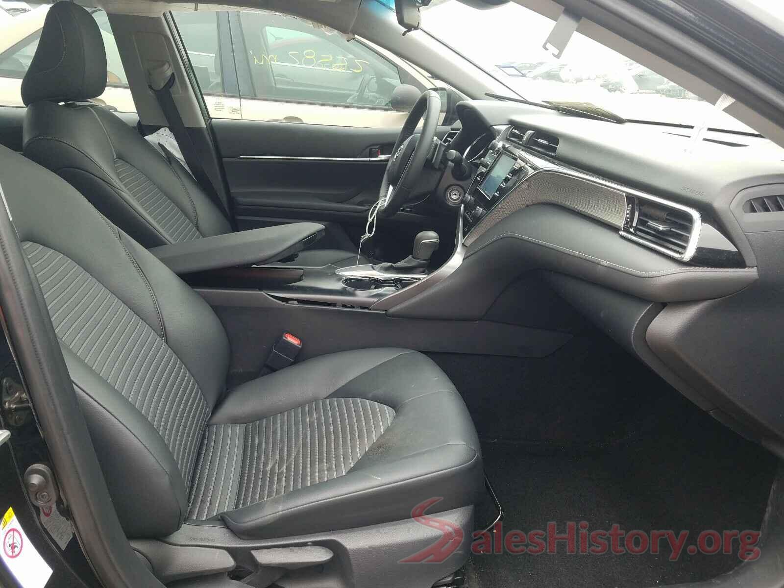 4T1B11HK2JU671483 2018 TOYOTA CAMRY