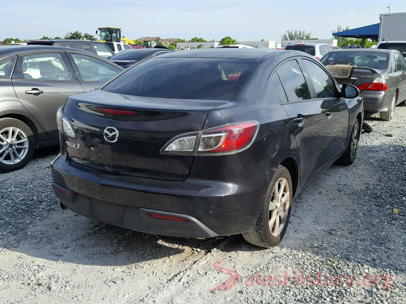 JM1BL1VFXB1377564 2011 MAZDA 3