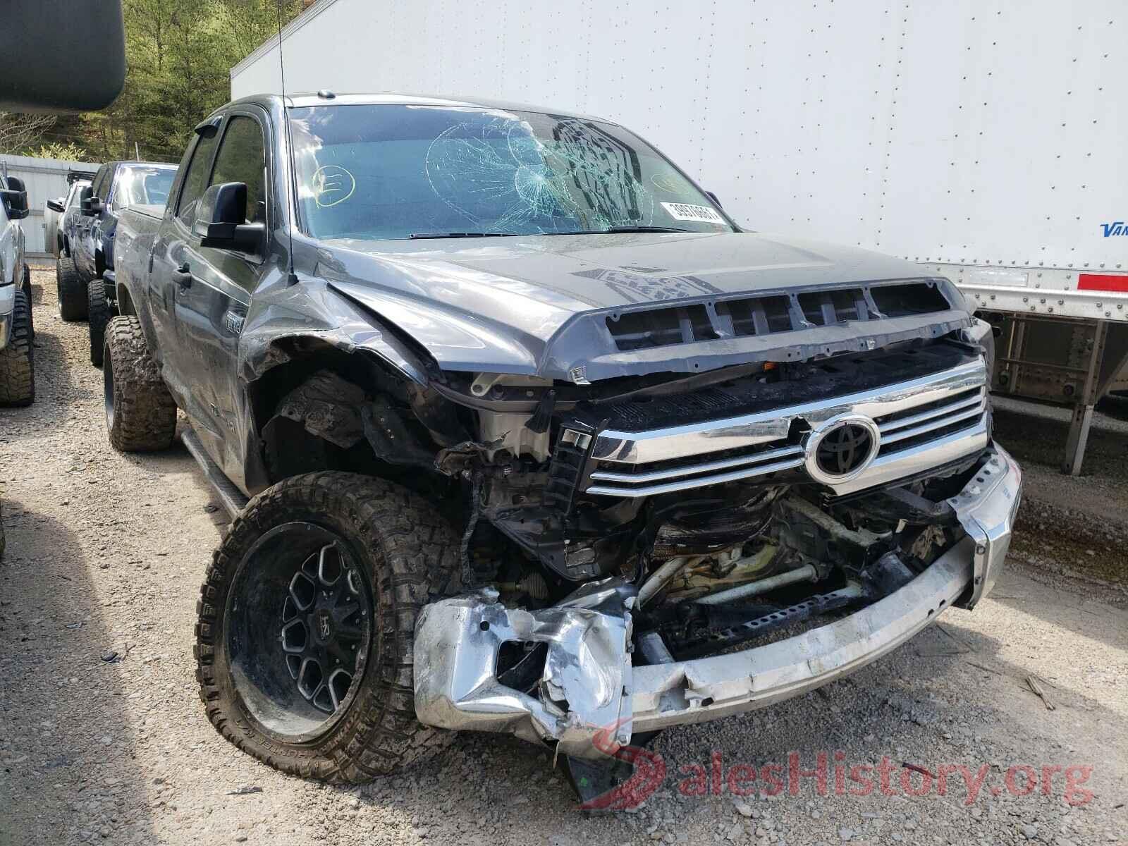 5TFUY5F18HX589227 2017 TOYOTA TUNDRA