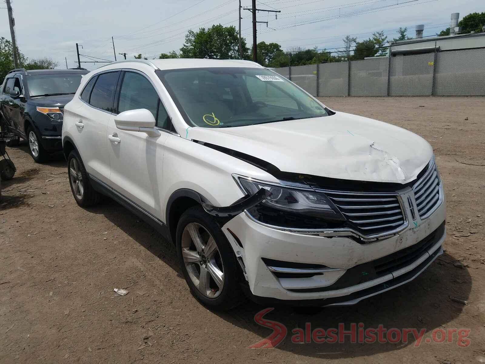 5LMCJ1D95HUL51668 2017 LINCOLN MKC