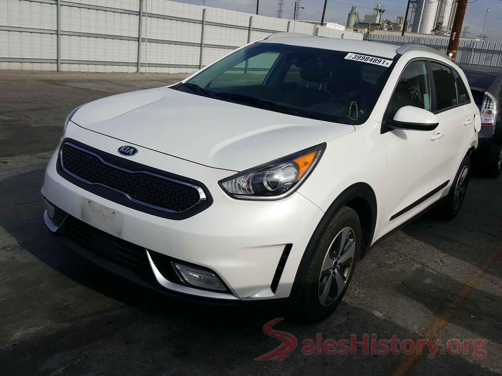 KNDCB3LC3J5204956 2018 KIA NIRO