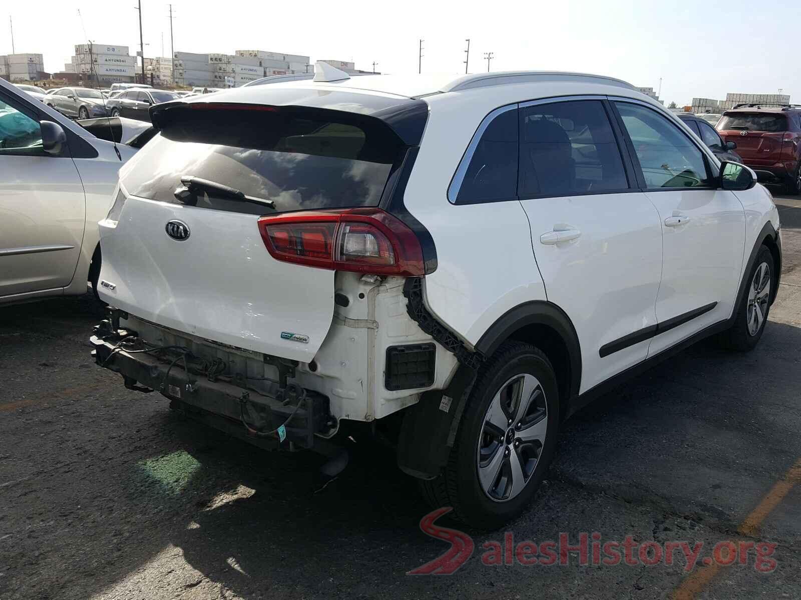 KNDCB3LC3J5204956 2018 KIA NIRO