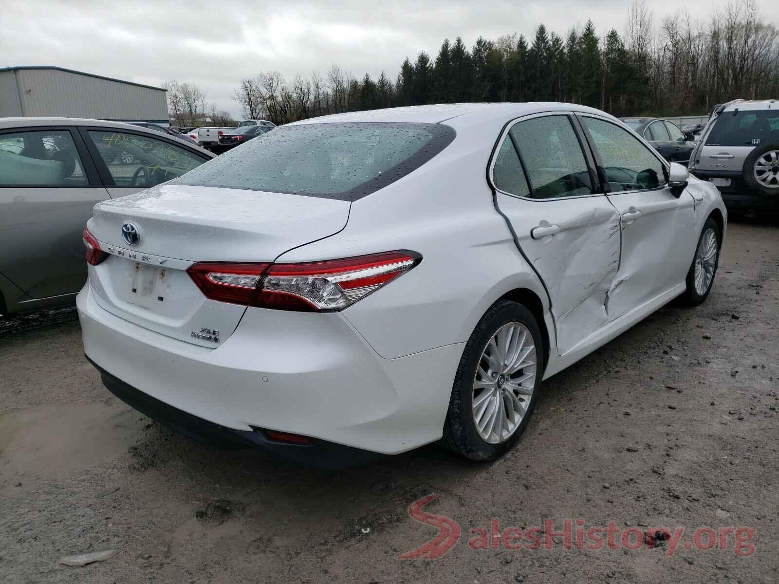 4T1B21HK8JU008688 2018 TOYOTA CAMRY