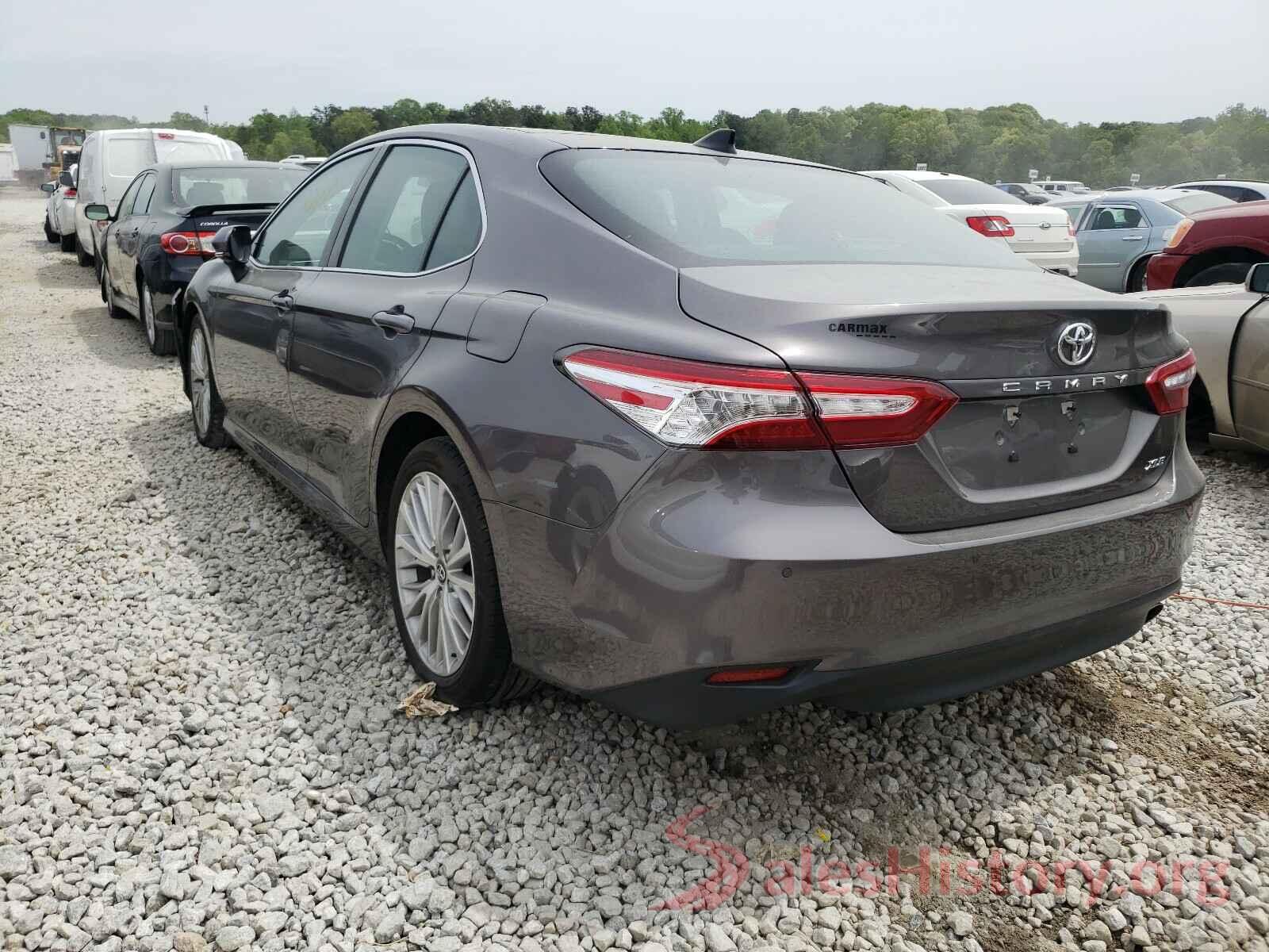 4T1B11HK8JU049406 2018 TOYOTA CAMRY