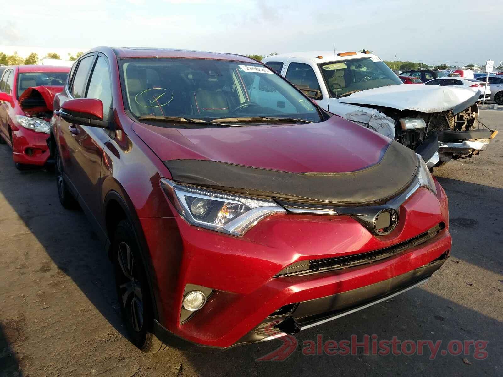 2T3WFREV0JW513960 2018 TOYOTA RAV4