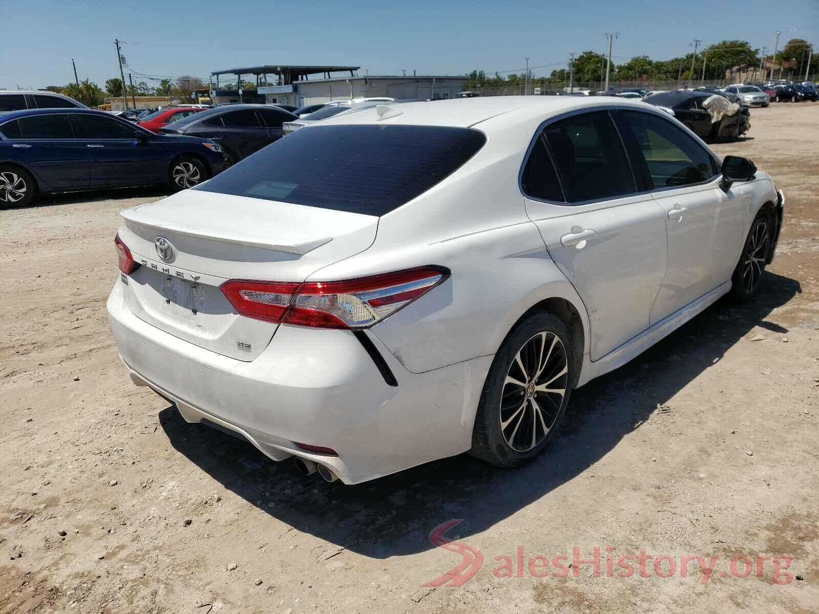 4T1G11AK5LU371813 2020 TOYOTA CAMRY