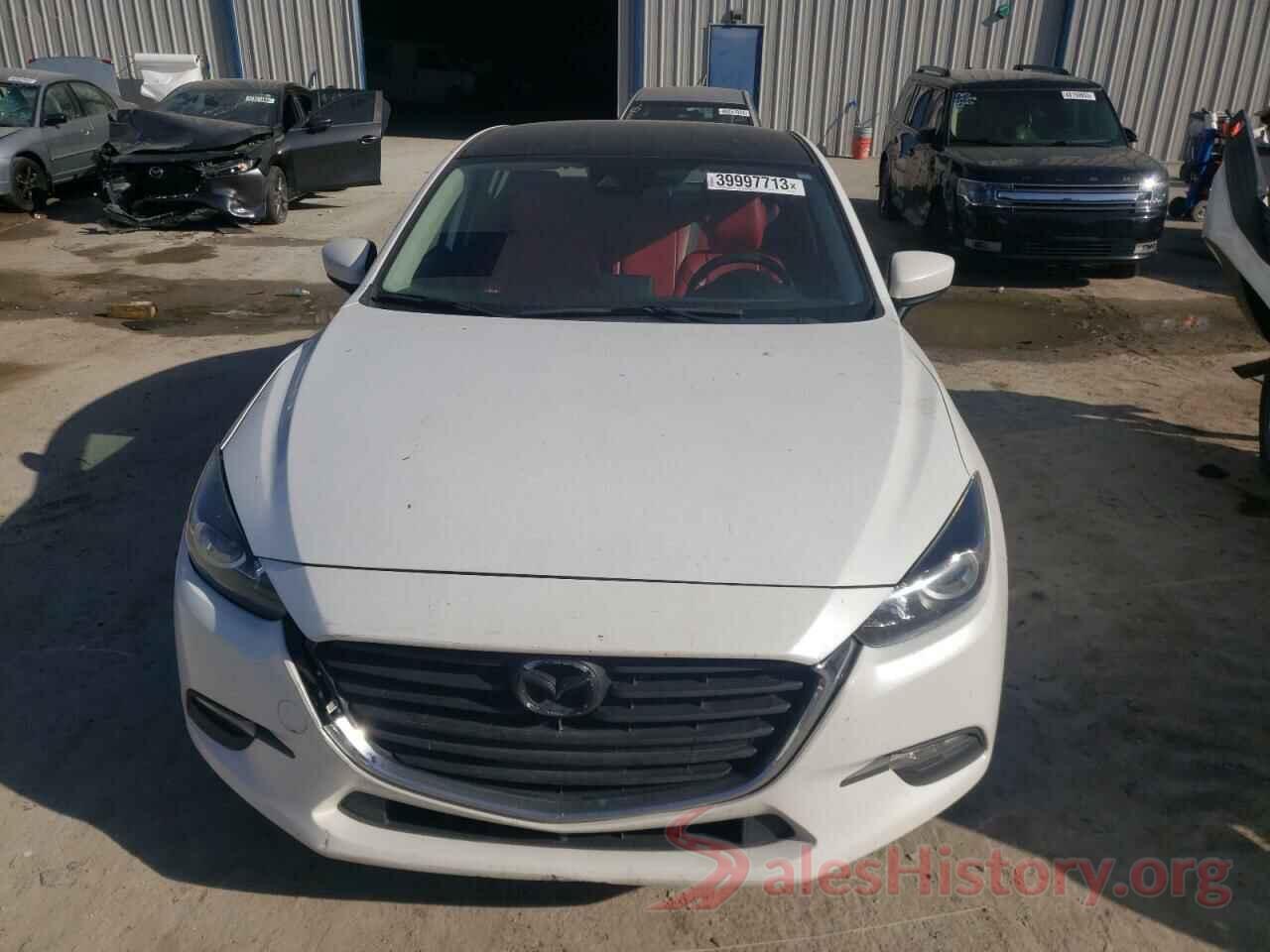 3MZBN1U70JM205577 2018 MAZDA 3