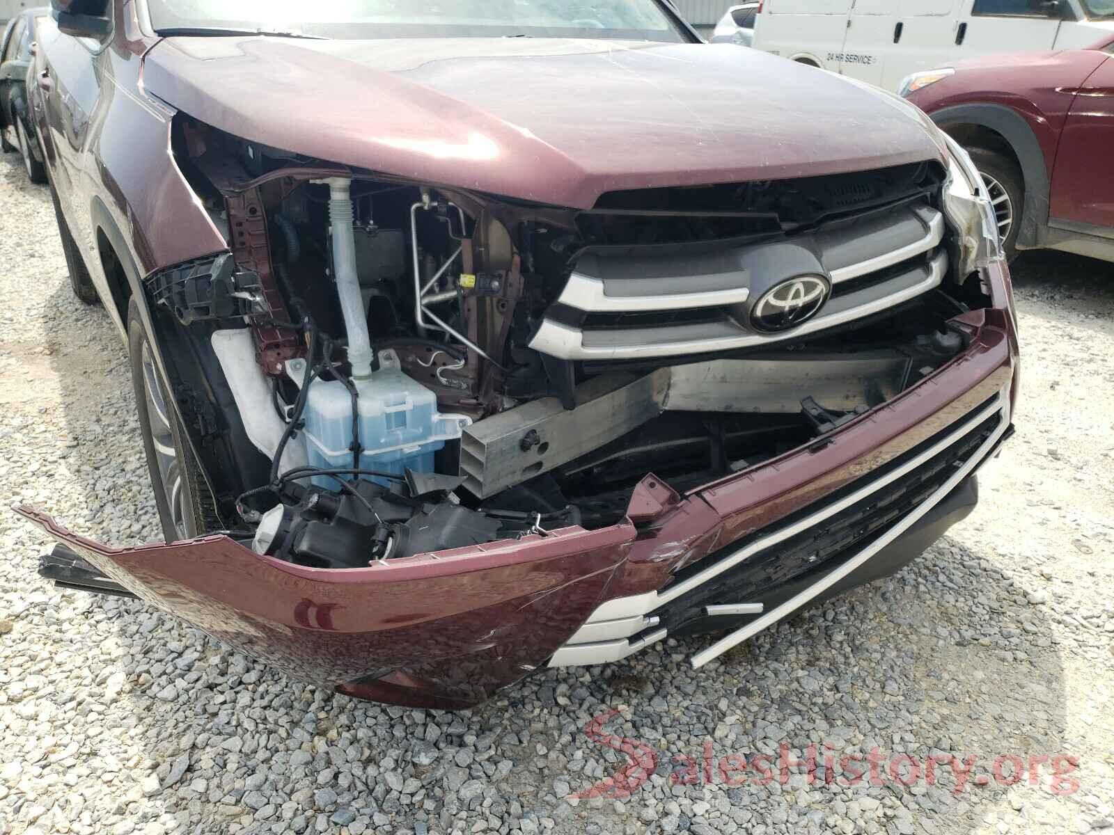 5TDKZRFH3JS239749 2018 TOYOTA HIGHLANDER