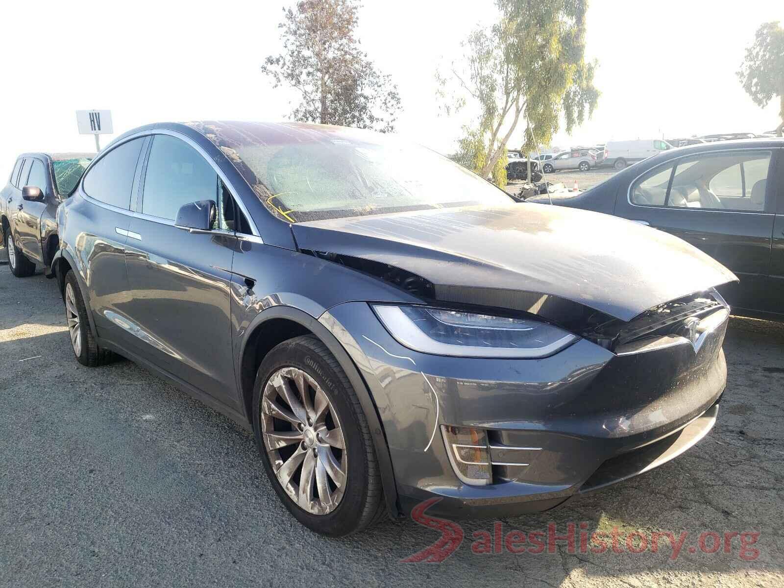 5YJXCBE28KF182773 2019 TESLA MODEL X