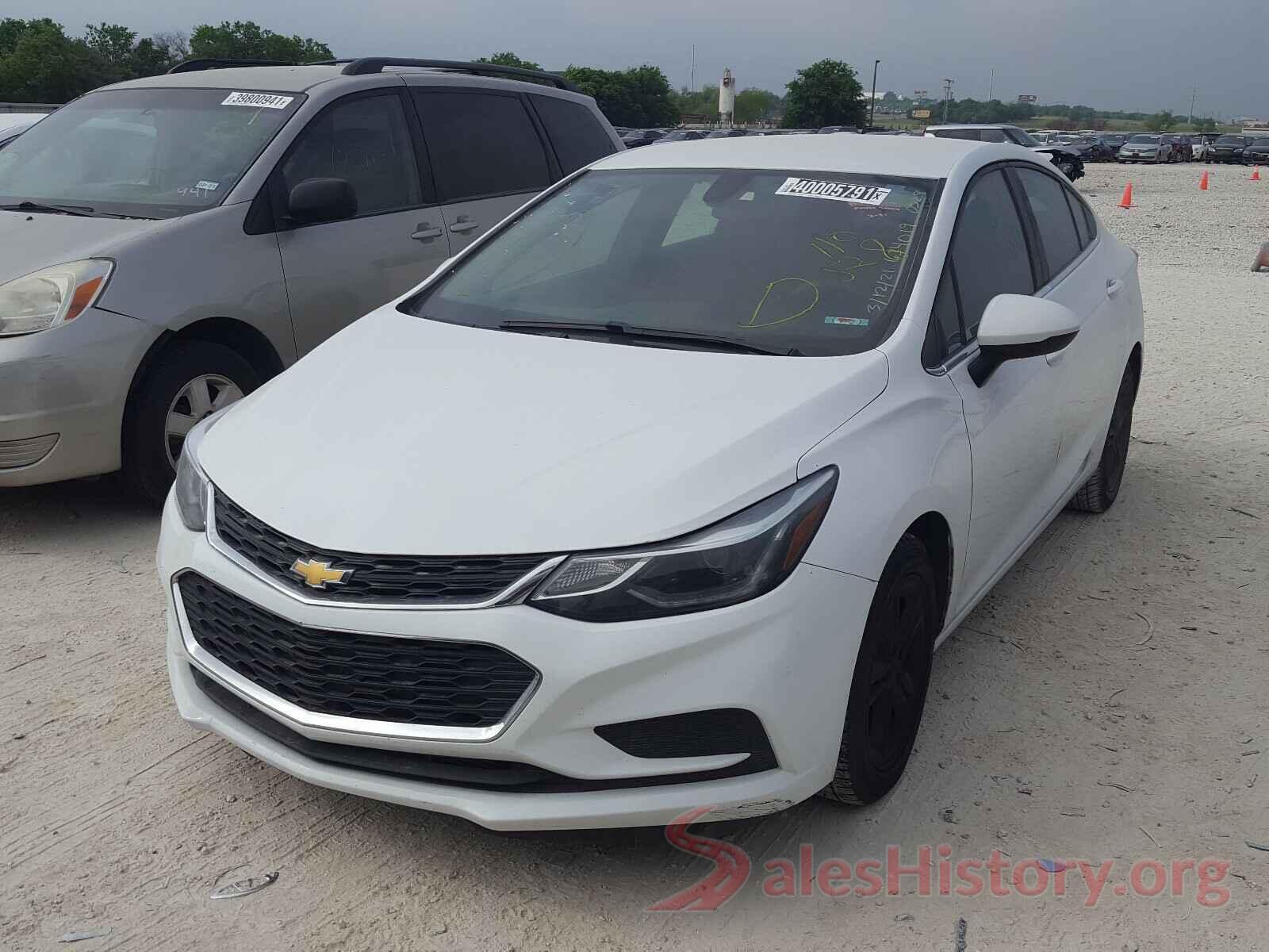 1G1BE5SM8J7110528 2018 CHEVROLET CRUZE