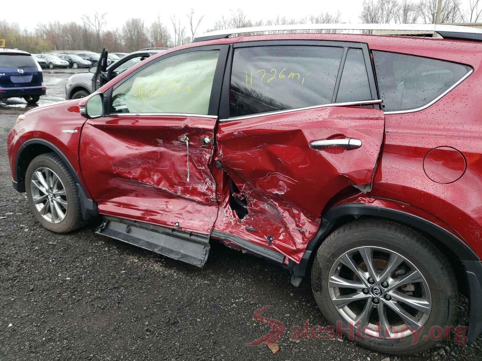 JTMDJREV5JD207856 2018 TOYOTA RAV4