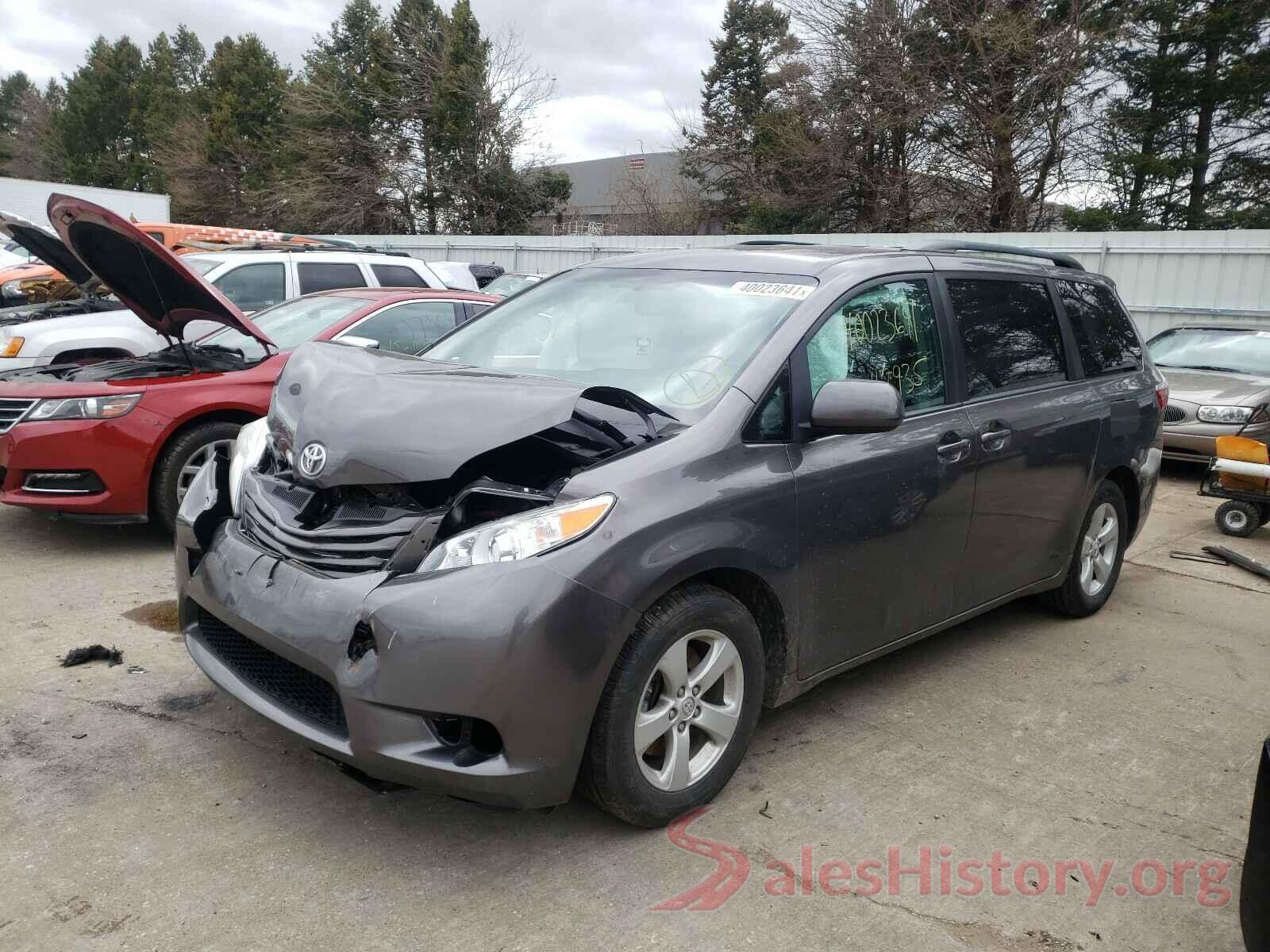 5TDKZ3DC4HS841798 2017 TOYOTA SIENNA