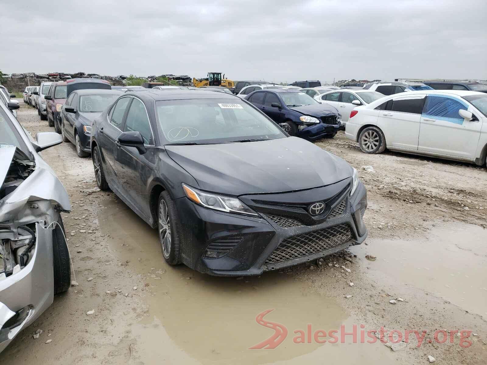 4T1B11HK0JU002368 2018 TOYOTA CAMRY