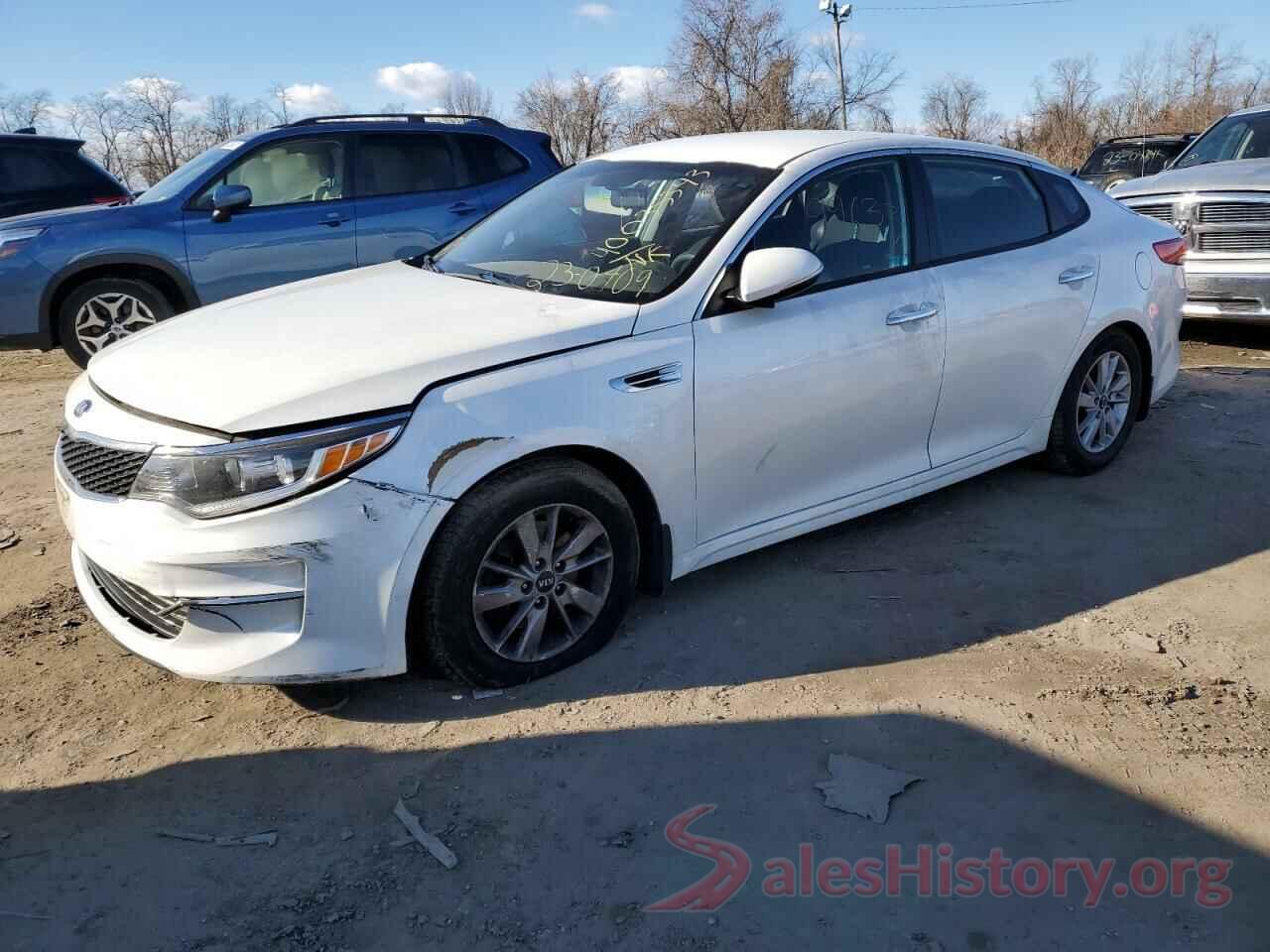 KNAGT4L38J5206106 2018 KIA OPTIMA