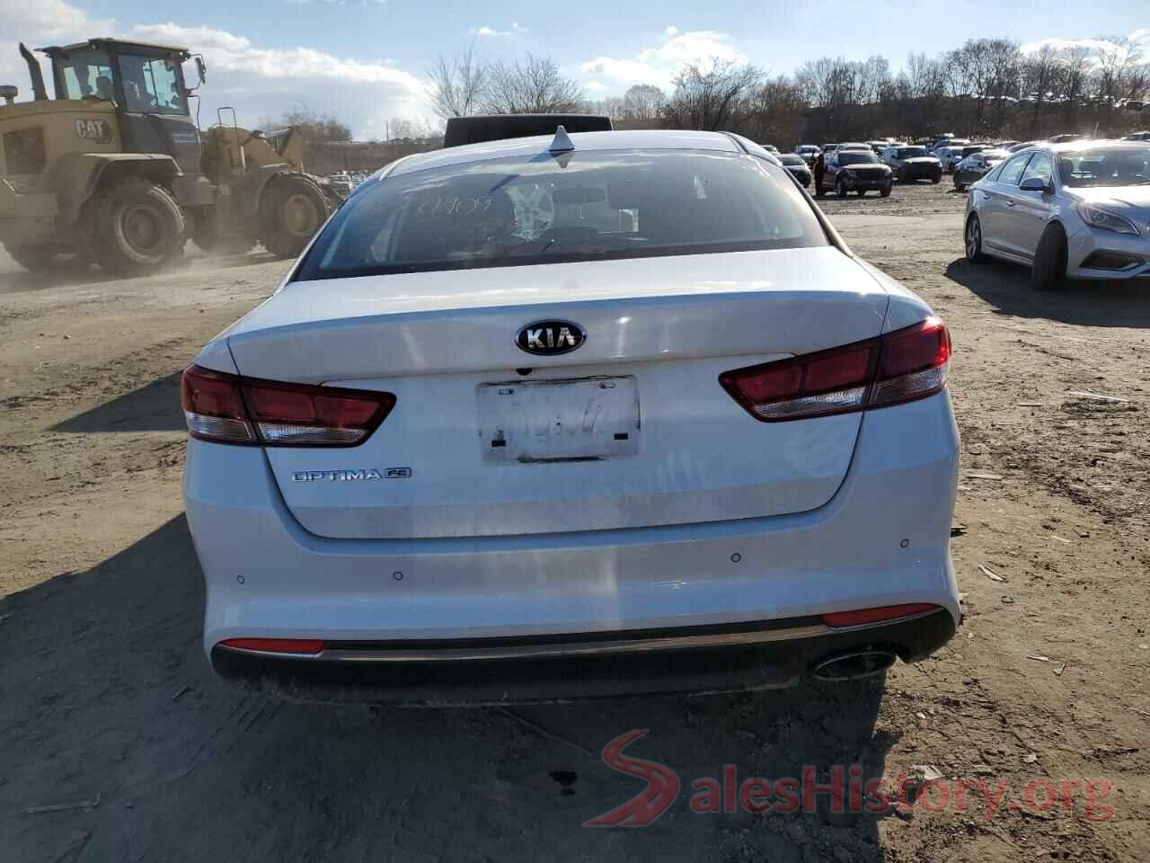 KNAGT4L38J5206106 2018 KIA OPTIMA