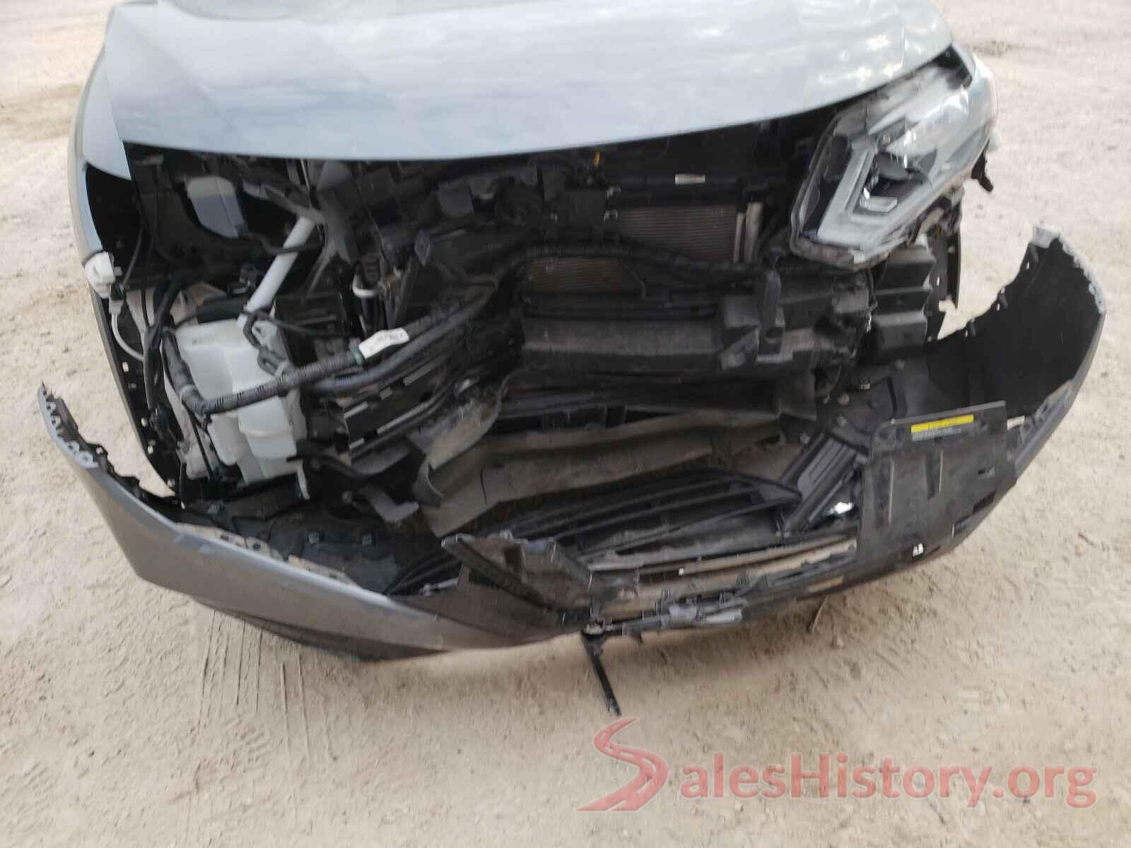 5N1AT2MT5JC763056 2018 NISSAN ROGUE