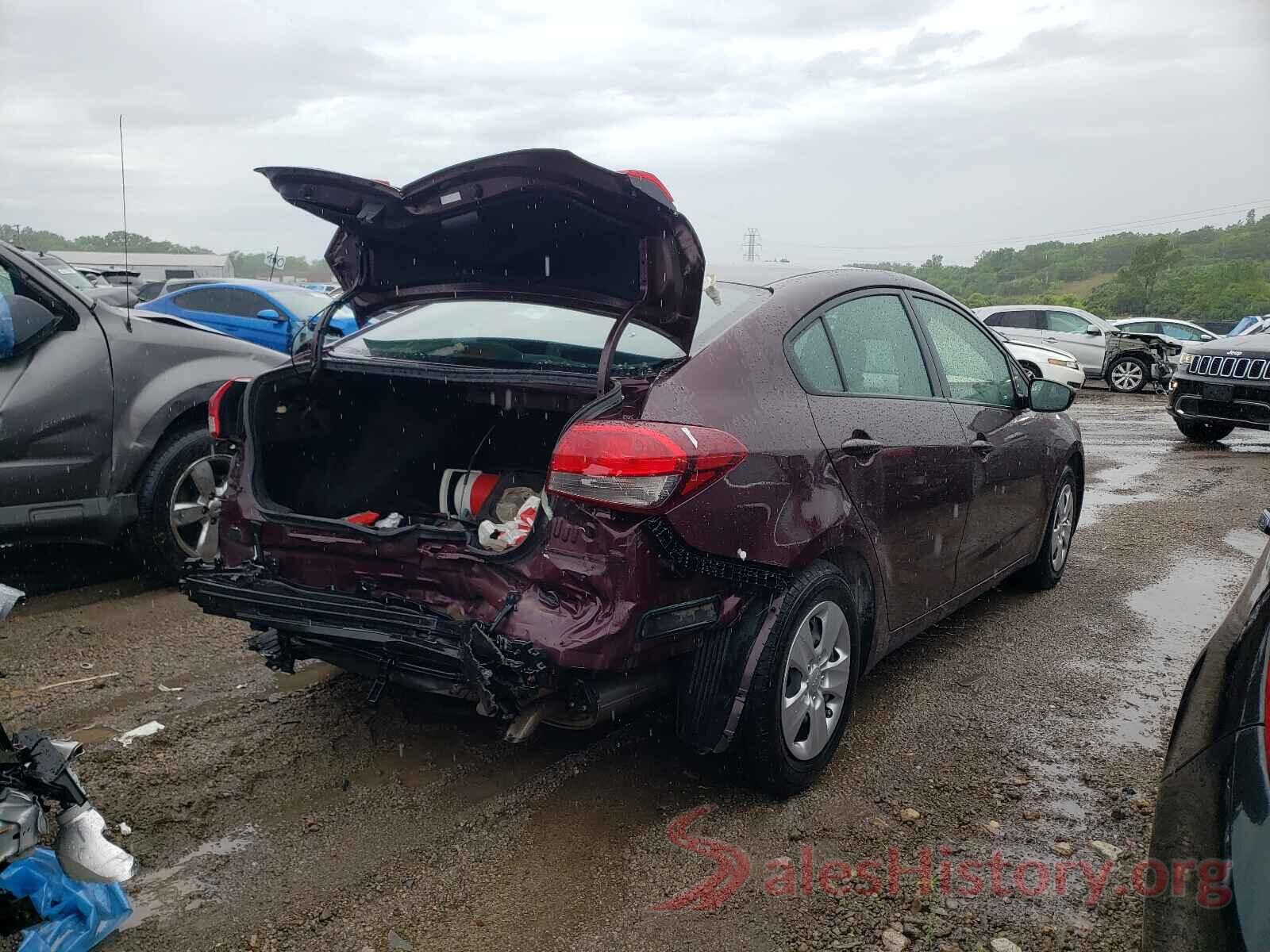 3KPFK4A76JE282595 2018 KIA FORTE