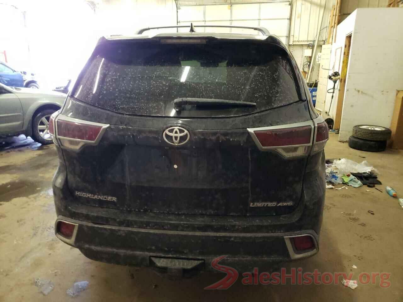 5TDDZRFHXKS721256 2019 TOYOTA HIGHLANDER