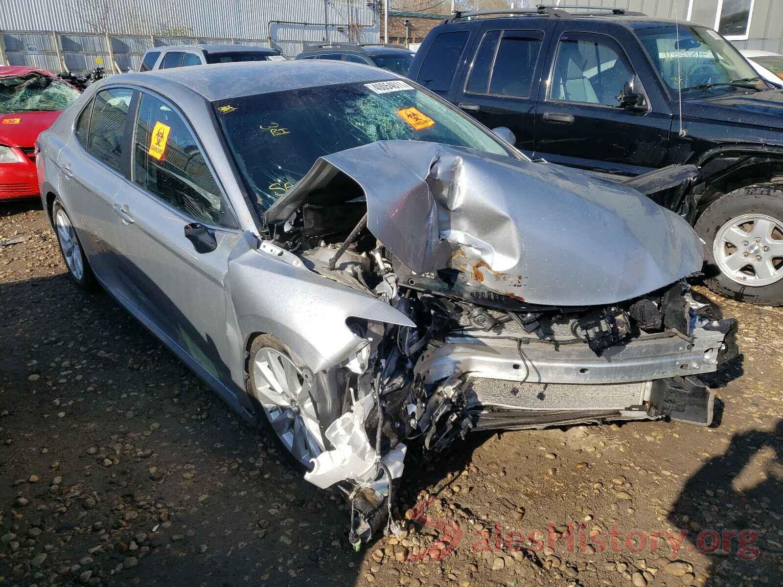 4T1B11HK1JU567678 2018 TOYOTA CAMRY