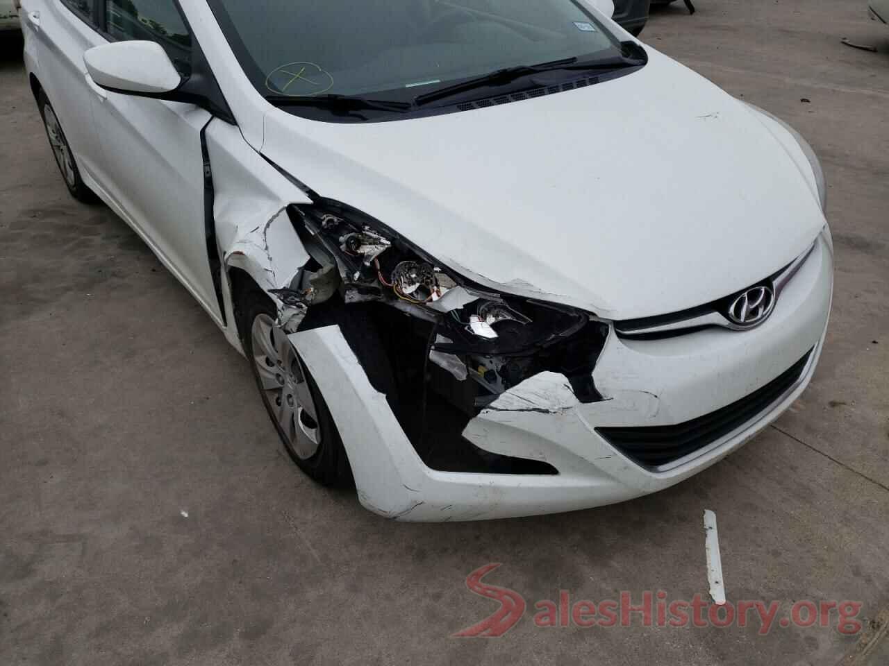 5NPDH4AE8GH753008 2016 HYUNDAI ELANTRA