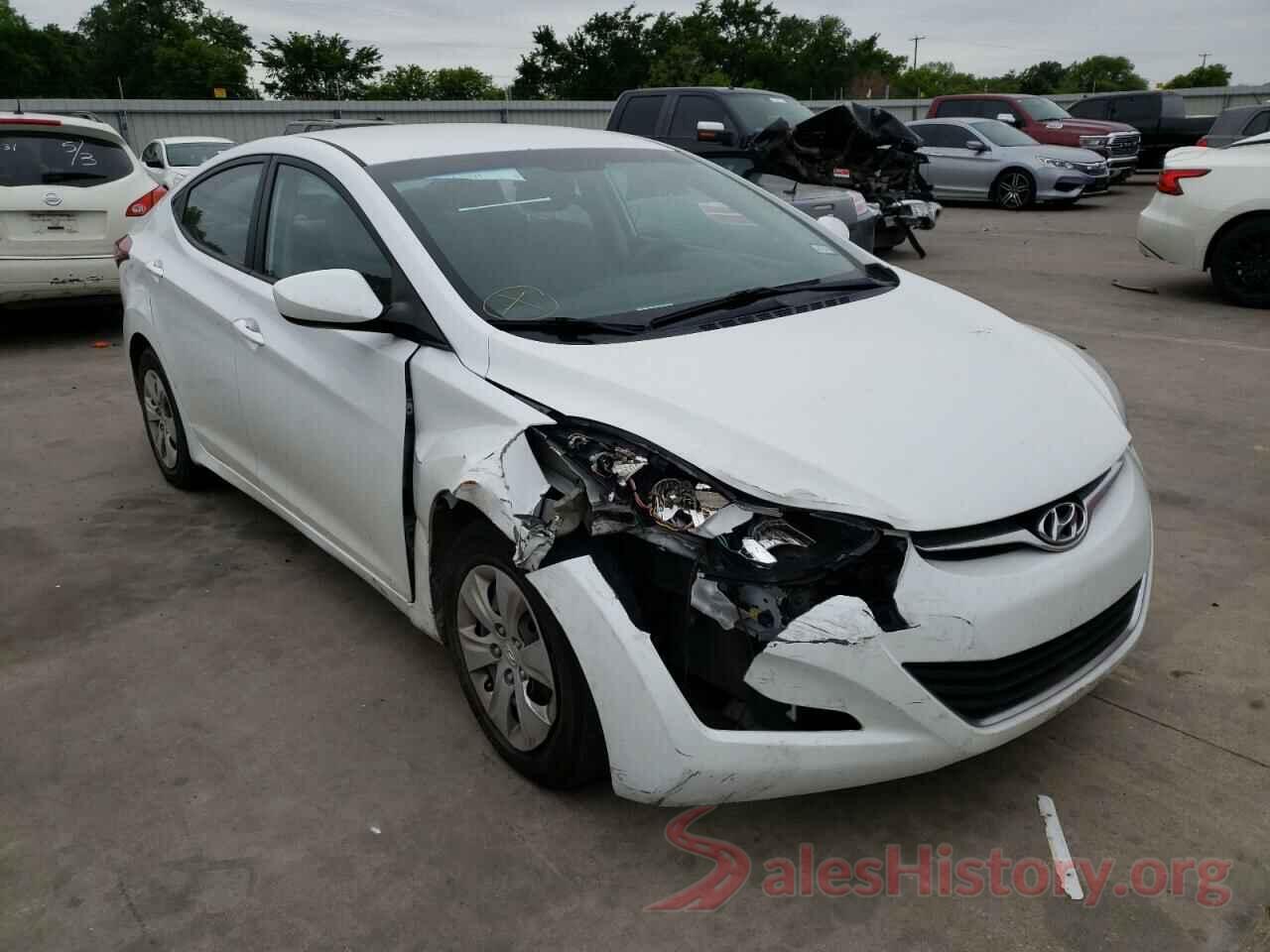 5NPDH4AE8GH753008 2016 HYUNDAI ELANTRA