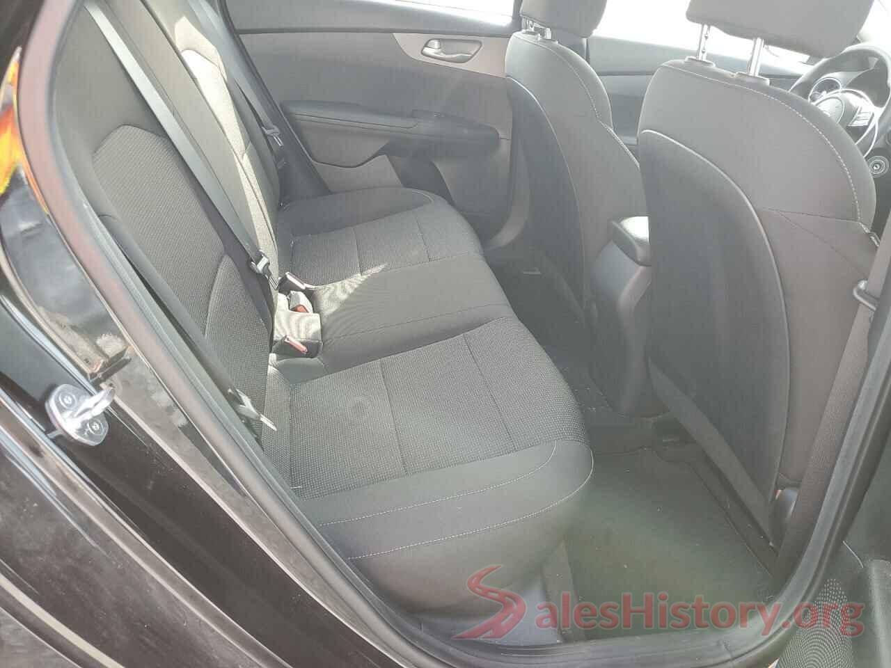 3KPF24AD3KE121354 2019 KIA FORTE