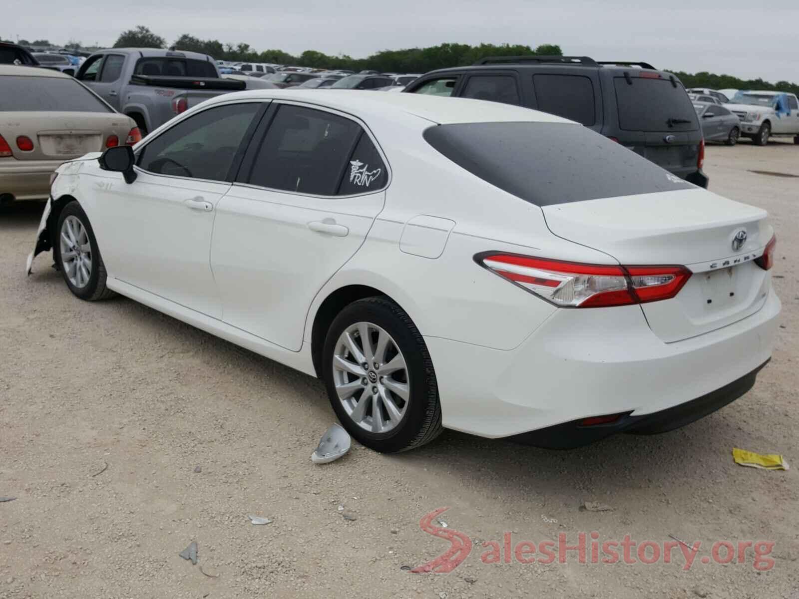 JTNB11HK0J3021881 2018 TOYOTA CAMRY