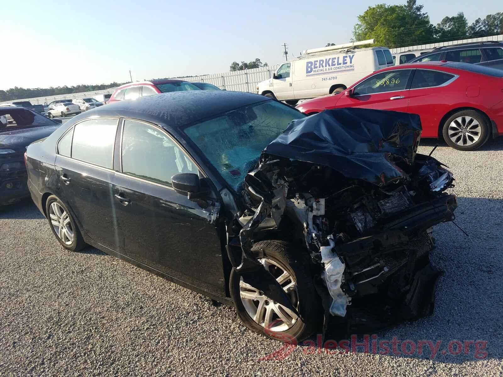 3VW2B7AJ9JM238685 2018 VOLKSWAGEN JETTA