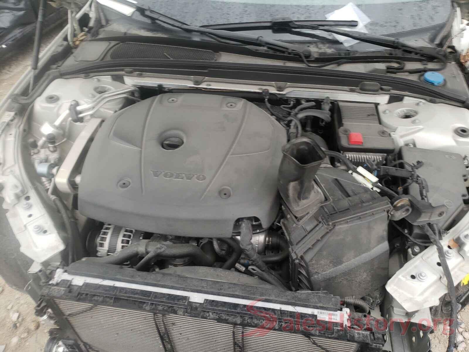 7JR102FK9KG000678 2019 VOLVO S60