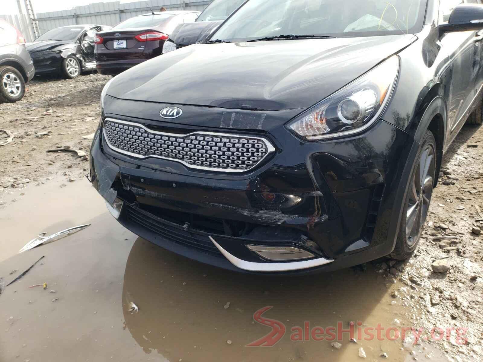 KNDCC3LC6H5077093 2017 KIA NIRO