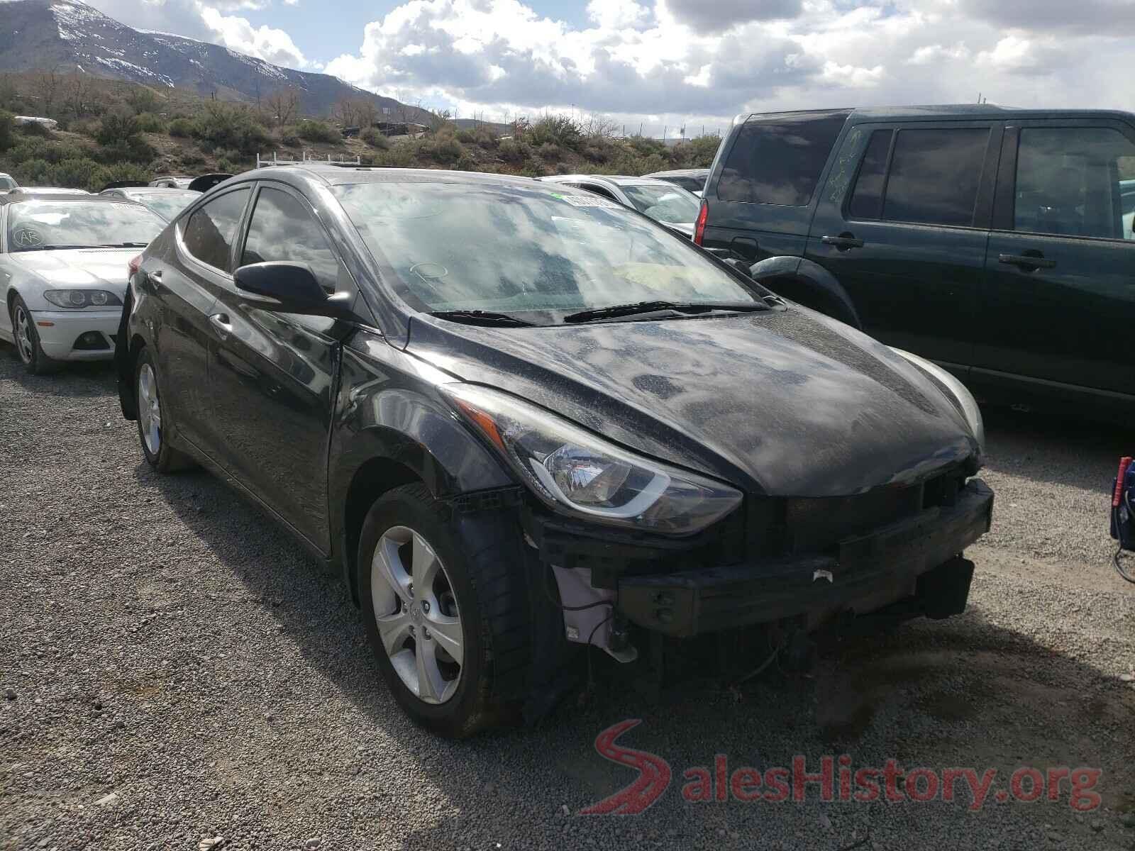 5NPDH4AE8GH679945 2016 HYUNDAI ELANTRA