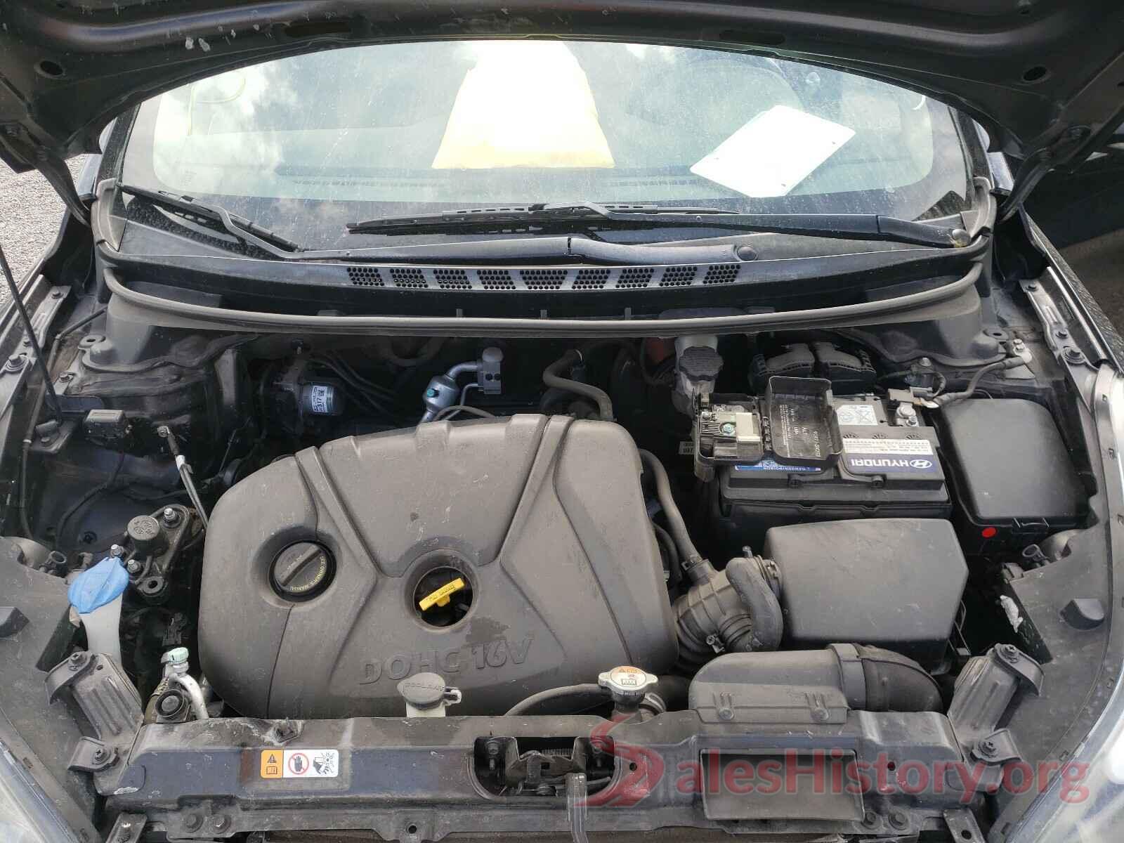 5NPDH4AE8GH679945 2016 HYUNDAI ELANTRA