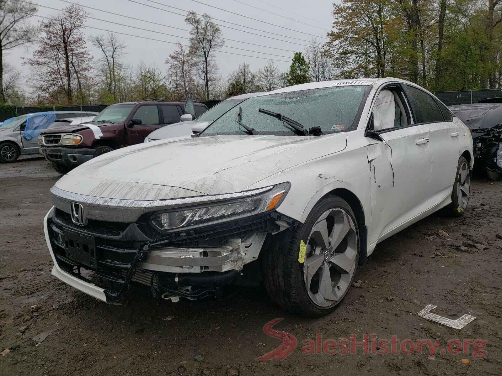 1HGCV1F13JA194735 2018 HONDA ACCORD