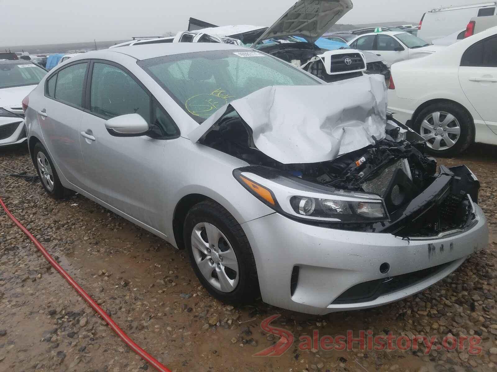 3KPFK4A79JE165030 2018 KIA FORTE