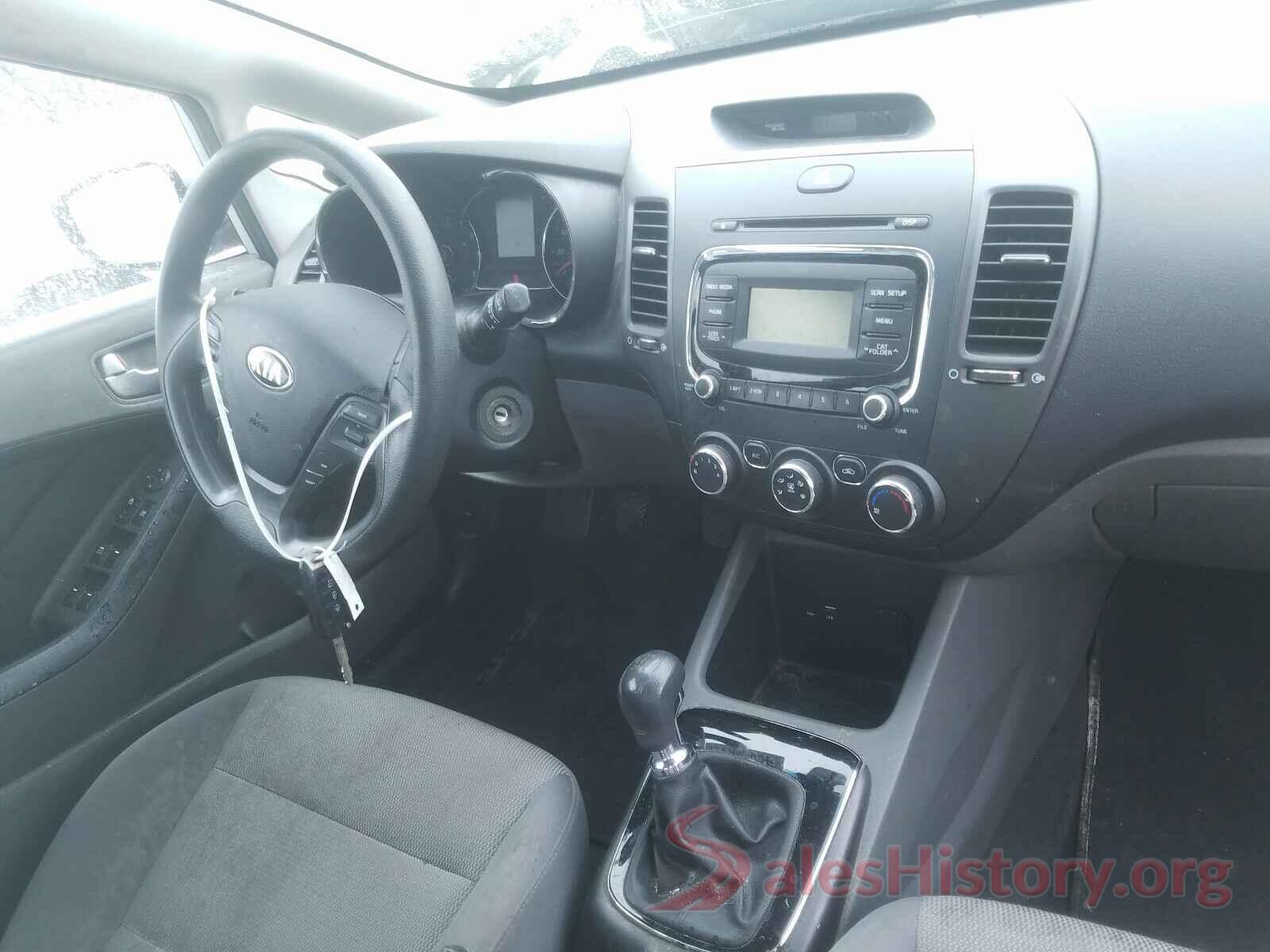 3KPFK4A79JE165030 2018 KIA FORTE