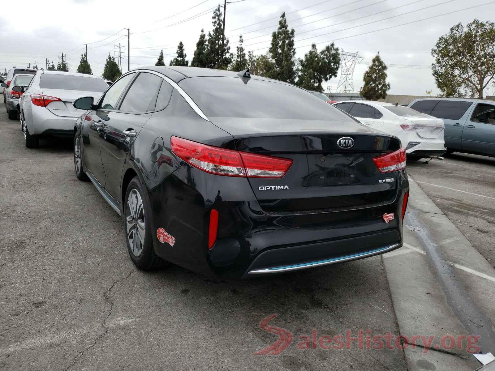 KNAGV4LD8J5025073 2018 KIA OPTIMA