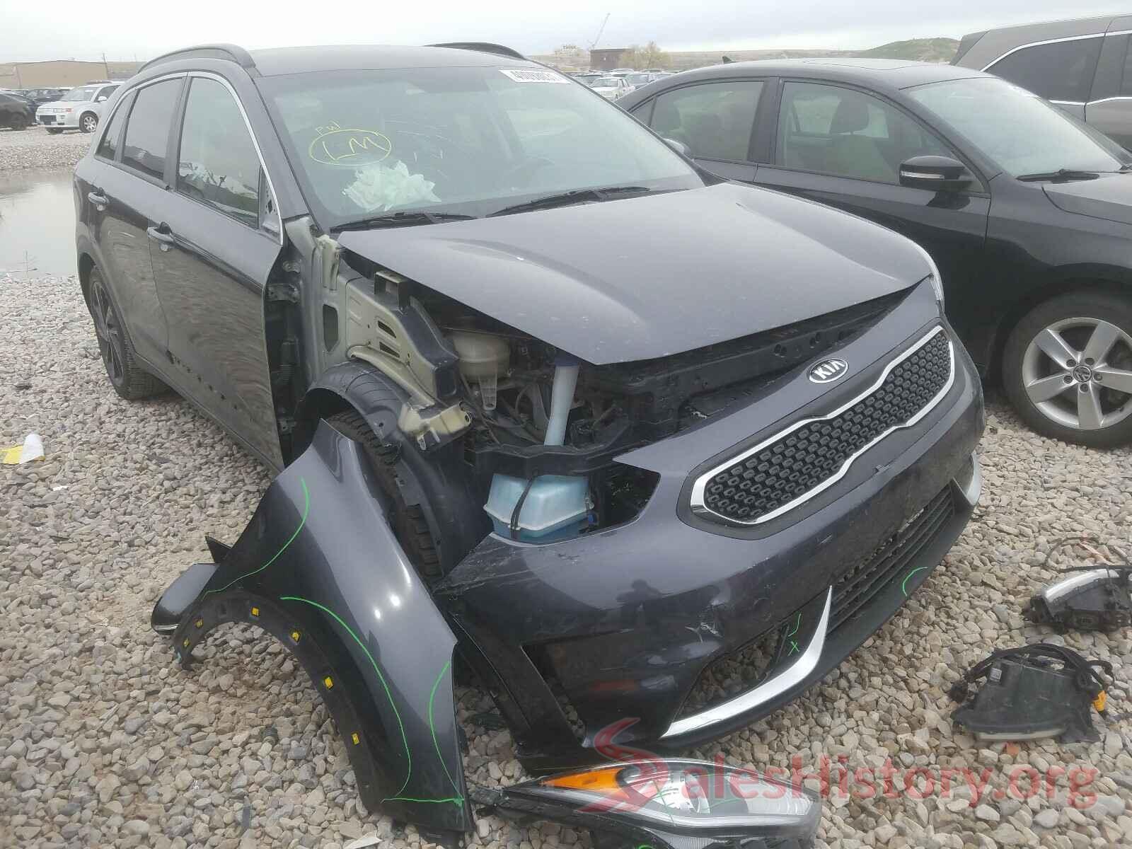 KNDCC3LC8K5264844 2019 KIA NIRO