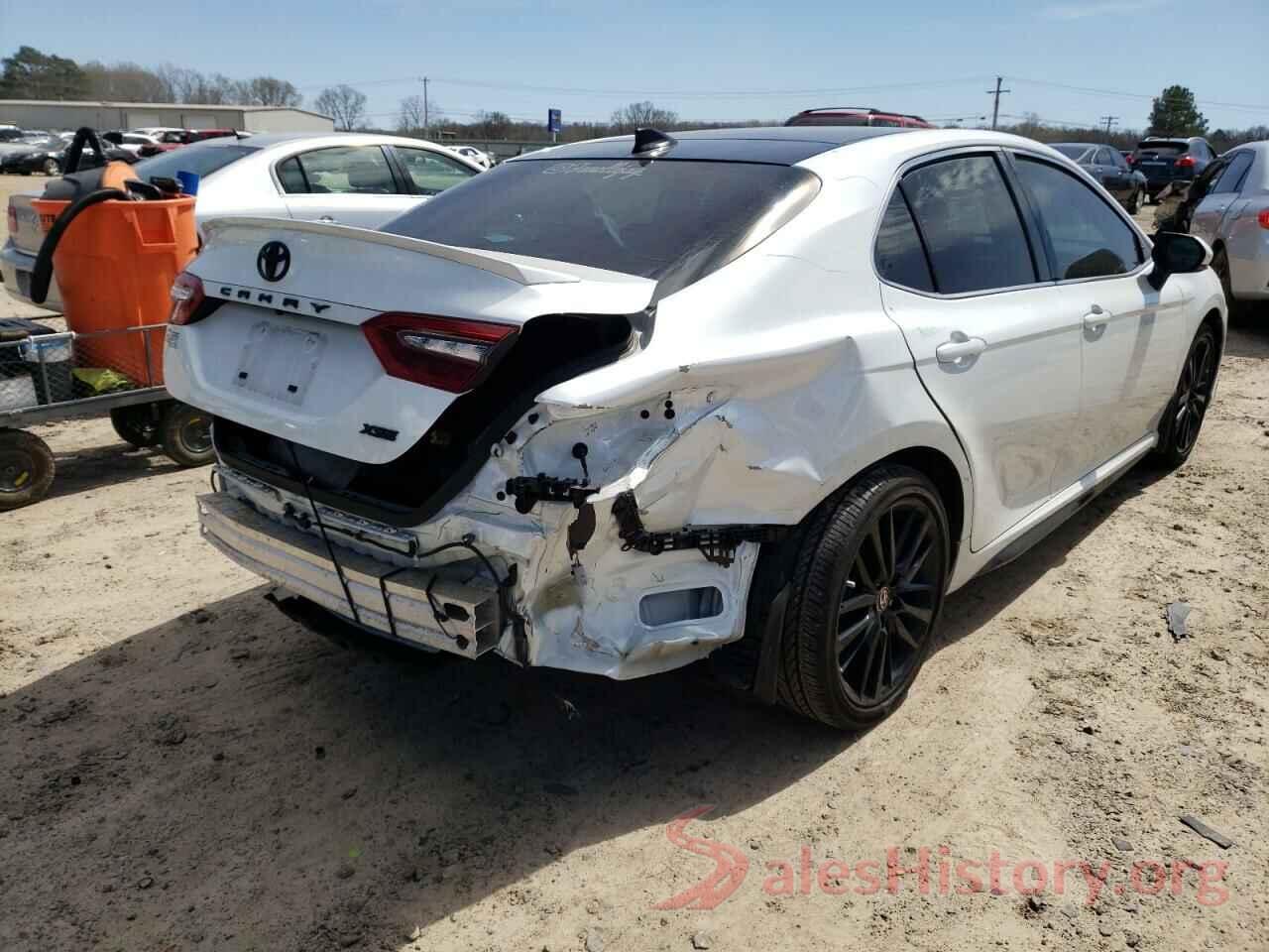 4T1K61AK6MU585268 2021 TOYOTA CAMRY