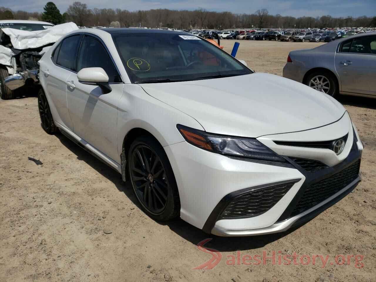 4T1K61AK6MU585268 2021 TOYOTA CAMRY