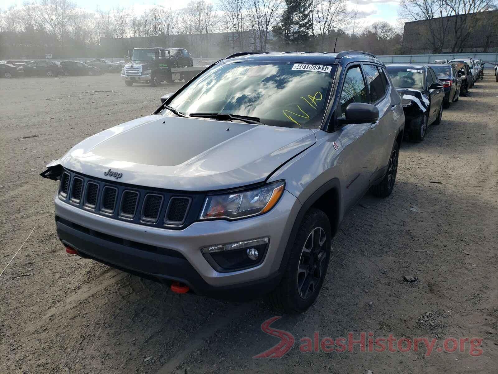 3C4NJDDB5KT733141 2019 JEEP COMPASS