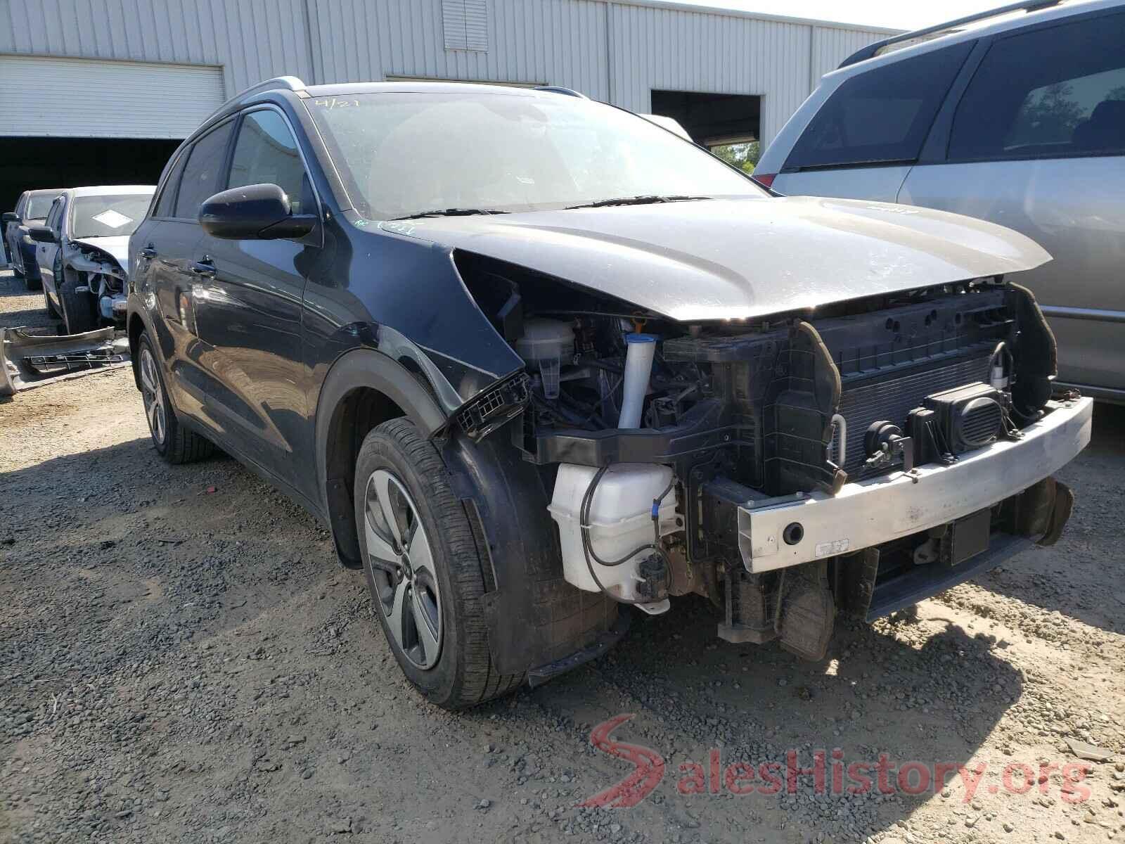 KNDCB3LCXJ5201472 2018 KIA NIRO