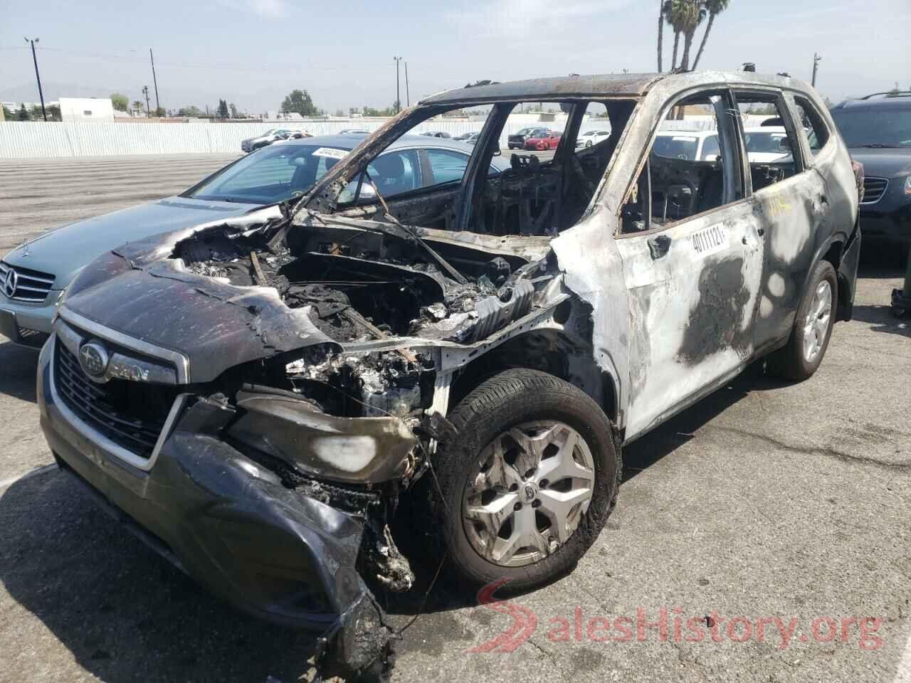 JF2SKACC3KH490129 2019 SUBARU FORESTER