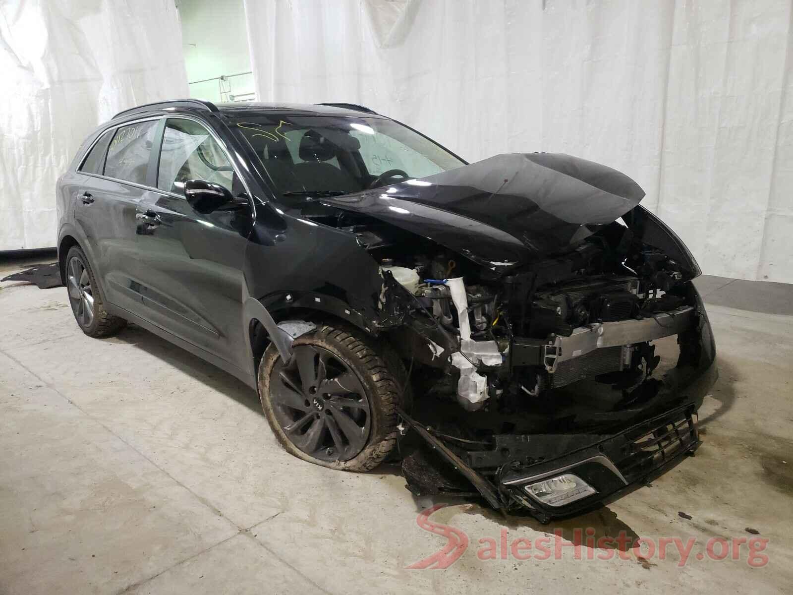 KNDCC3LC8H5069111 2017 KIA NIRO