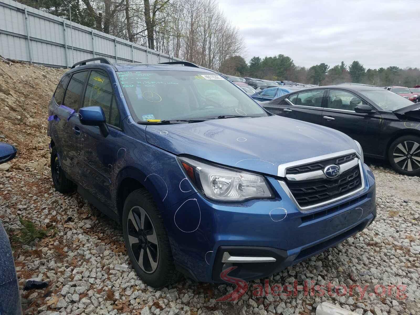 JF2SJAGC3JH558103 2018 SUBARU FORESTER