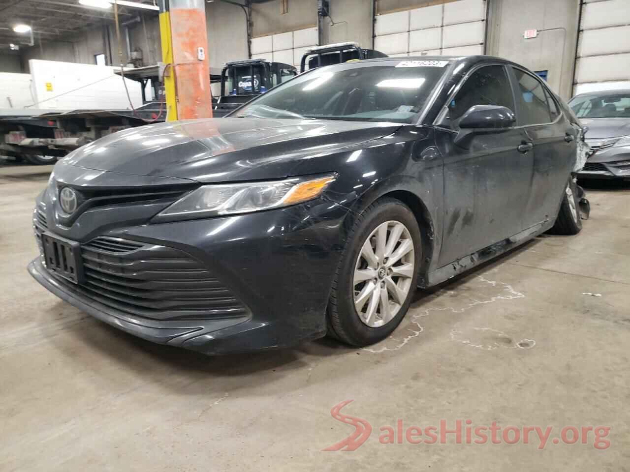 4T1B11HK6JU513857 2018 TOYOTA CAMRY