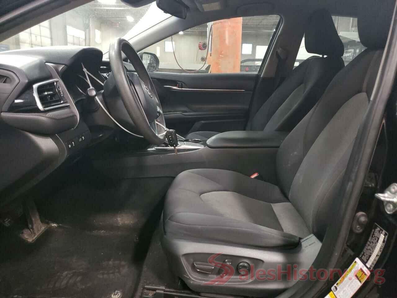 4T1B11HK6JU513857 2018 TOYOTA CAMRY