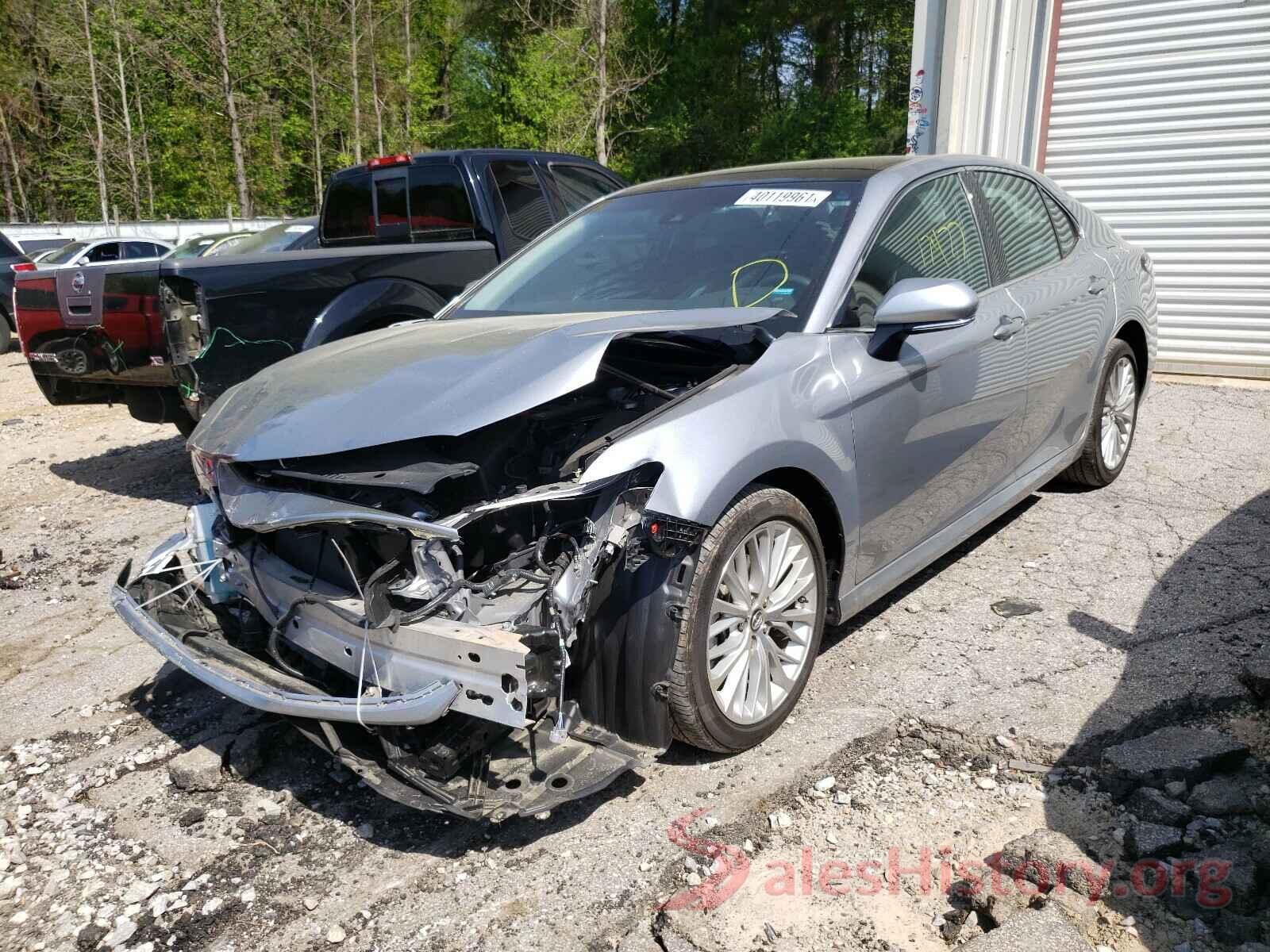 4T1B11HK2JU154233 2018 TOYOTA CAMRY