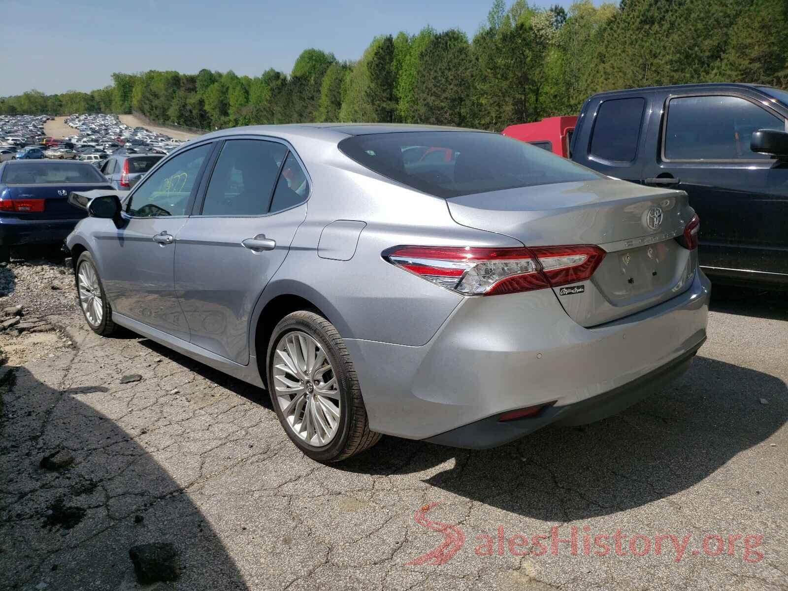 4T1B11HK2JU154233 2018 TOYOTA CAMRY