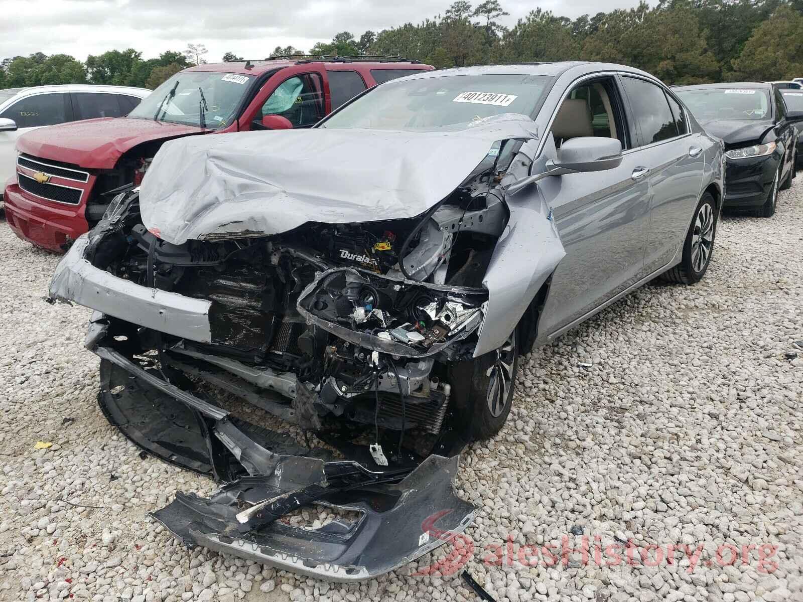 JHMCR6F5XHC000735 2017 HONDA ACCORD