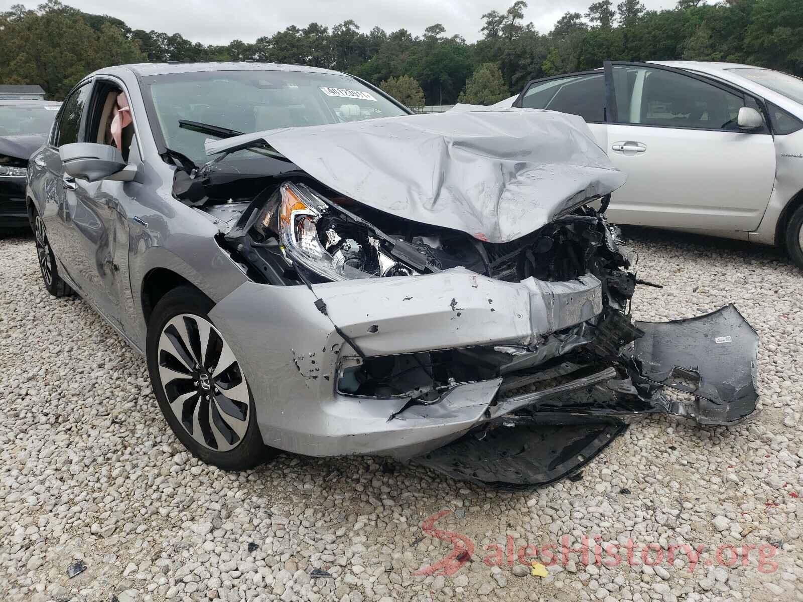 JHMCR6F5XHC000735 2017 HONDA ACCORD